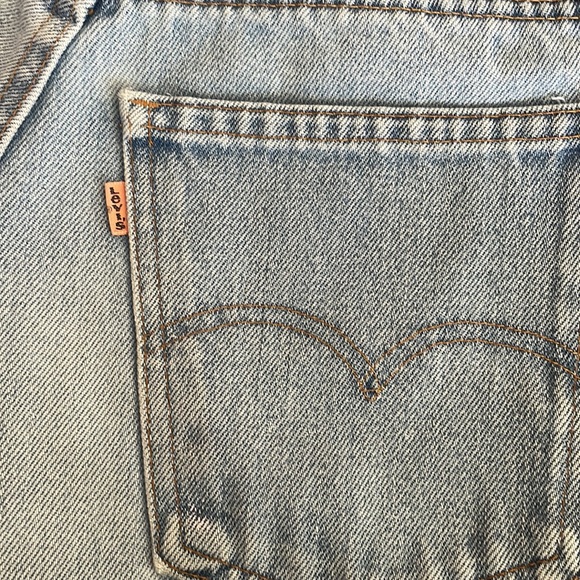 Vintage Levi’s shorts - Picture 3 of 4